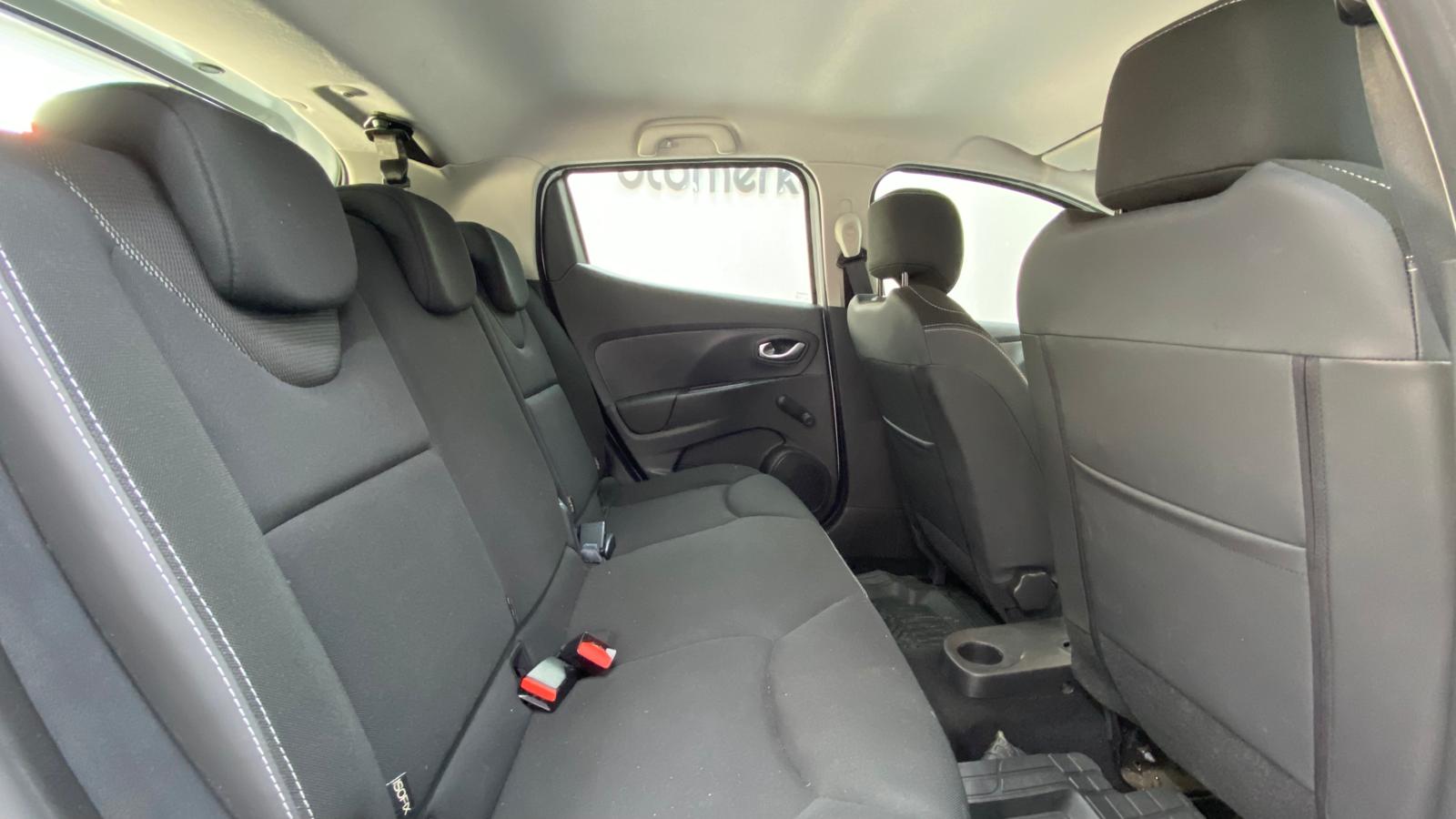 RENAULT CLIO 21